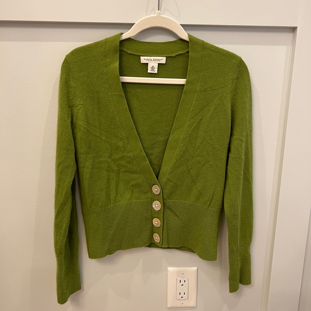 100% Italian Cashmere Sweater